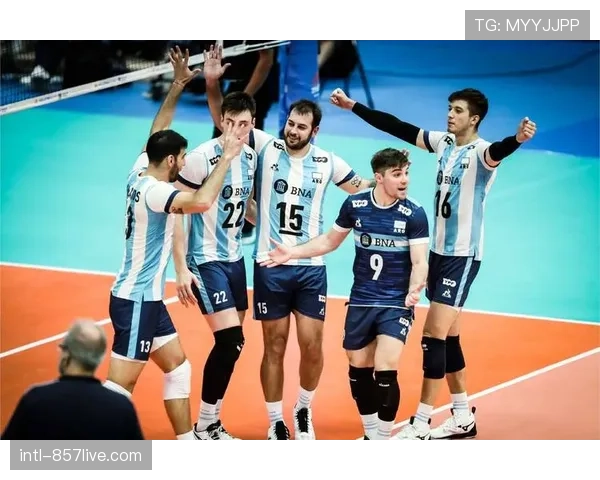 阿根廷男排公布四月大名单,主力二传德塞科伤愈回归,孔蒂因个人原因缺席 阿根廷男排公布四月大名单,主力二传德塞科伤愈回归,孔蒂因个人原因缺席